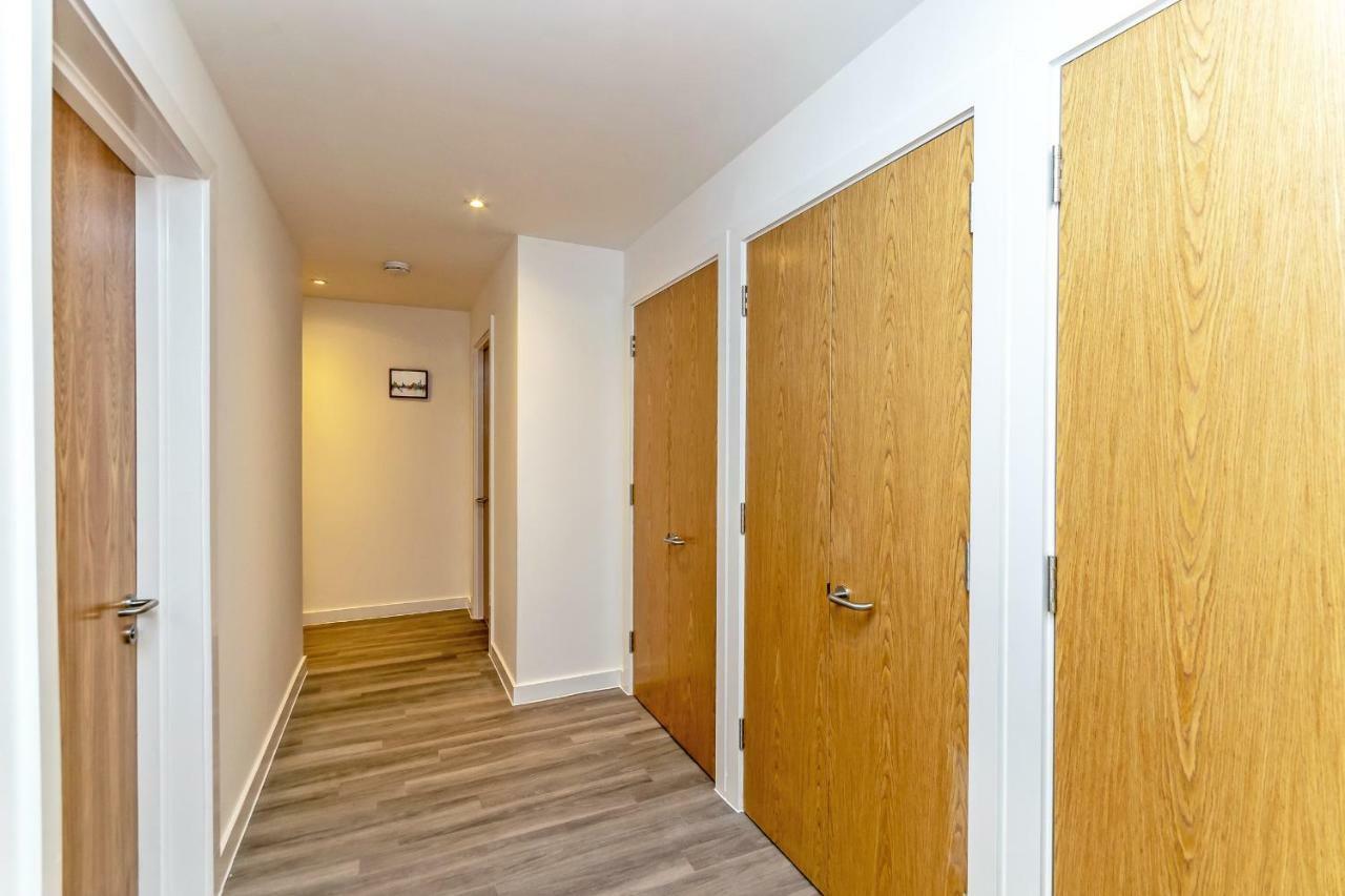 Halo House Apartments Манчестър Екстериор снимка