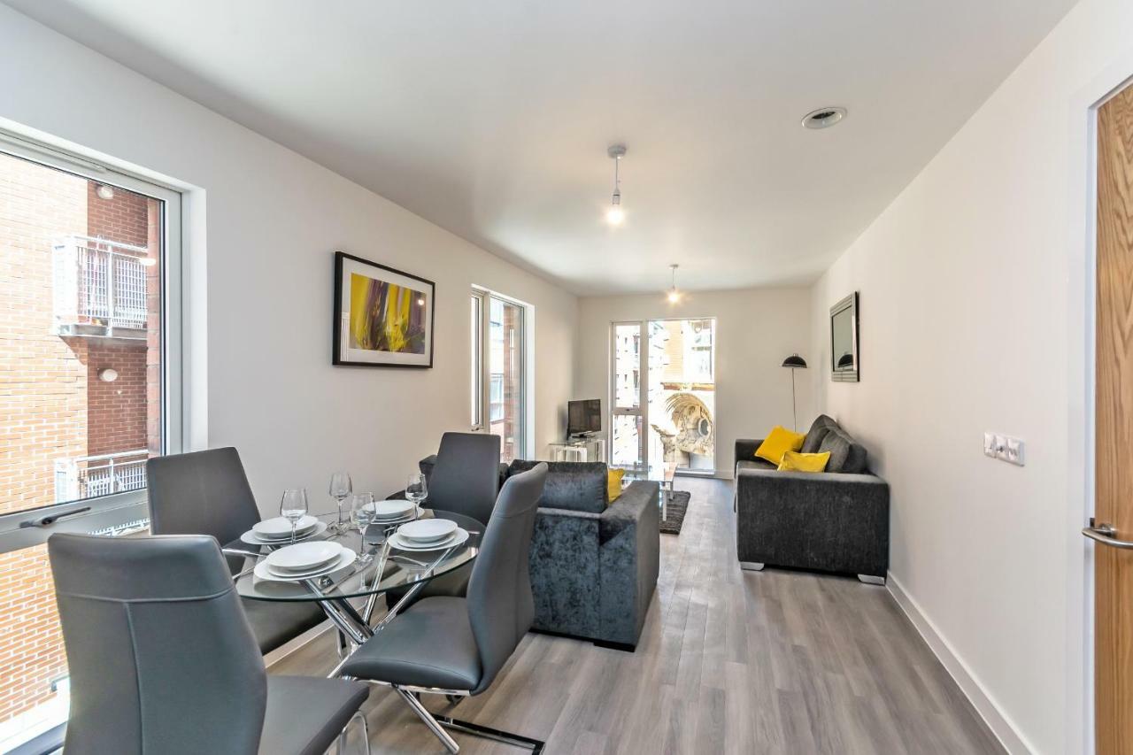 Halo House Apartments Манчестър Екстериор снимка
